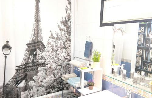 Le Parisien T1Antony-Berny by Beds4Wanderlust - 35m2 avec Balcon - Aéroport Orly 5miles - Train Station RER B ORLYVAL 1mile - Foto 5