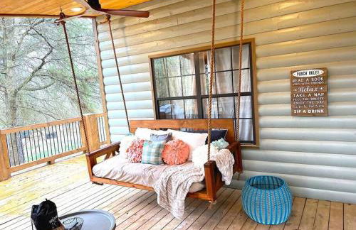 Lofted Pines Fun Family Friendly Cabin - Foto 5