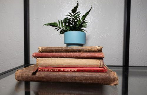 Charming School House with Large Pool - Foto 69