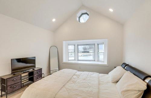 Home with Lake Views and Deck in New Jersey Highlands! - Foto 10