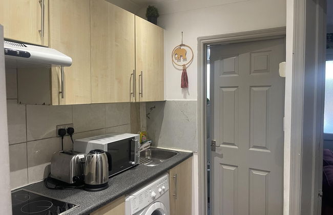 Impeccable 1-bed Apartment in London - Foto 8