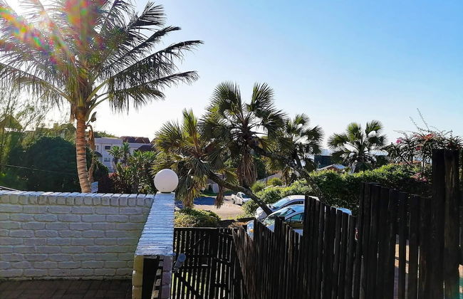 Boathouse Bed and Biscuit - Cabin - Photo 20