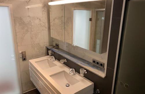 Excl Ferienwohnung im Dreiländereck D-F-CH mit beheiztem kl Pool zum Schwimmen und Massieren - Foto 11