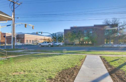 1 Block to Town! Convenient Logan Apartment - Foto 24