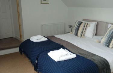 2 bedrooms sleeps 4 free wifi parking outdoor area - Foto 17