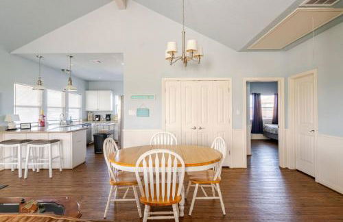 Central 2BR 2BA Easy Beach Access Sleeps 10 - Foto 14