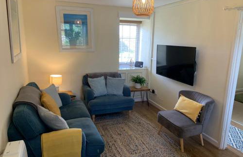 Large 3 bedroom flat in Sennen - Photo 2