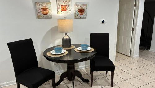 The Wrigleyville Garden 200 Steps to Wrigley-2BR - Foto 5