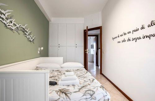 Rome City View - 2 Bedroom Apartment for 4 - Photo 3