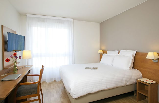 Séjours & Affaires Angers Atrium - Photo 1