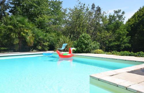 Lovely house with grass garden, shared swimmingpool, next to the river Ardèche - Foto 34
