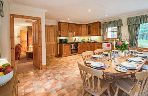 Rymore Wood Lodge - Seasgair Lodges - Foto 2