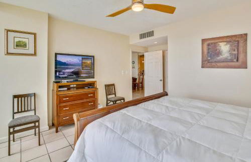 Beachfront Hideaway by Ryson Vacation Rentals - Foto 17