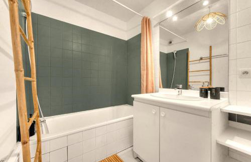 Le Montaigne - Climatisation, Parking Privé, Tramway et Airbus - Photo 12