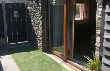 Mwsogl - Luxurious Family Fishing Lodge Near Aberaeron With Private Fishing - Photo 4