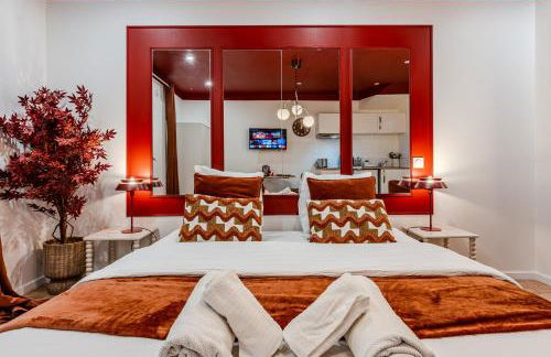 L'Écrin Rouge Escapade Romantique et Balnéo Privé - Foto 5