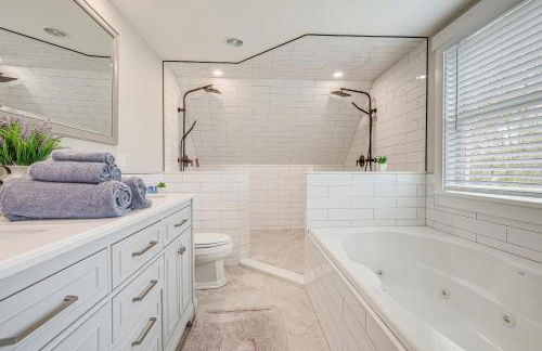 Patio and Fire Pit Retreat 2 Mi to Cape Cod Beaches - Foto 17