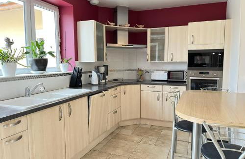 Villa Isaac - Piscine naturelle - Proche Boulerie Jump - 8p - Foto 4