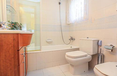 LTIORAL COSTA DORADA - CASA MERCURI Only families - Photo 19