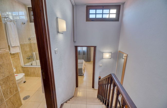 Ona Las Rosas - Photo 9