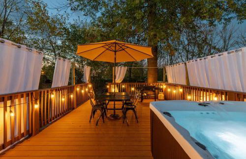 The Luxe Hot Tub Playground 12 Min to Horse Park - Foto 45