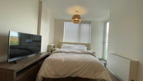 Central Milton Keynes hub one bedroom secured apartment - Foto 3