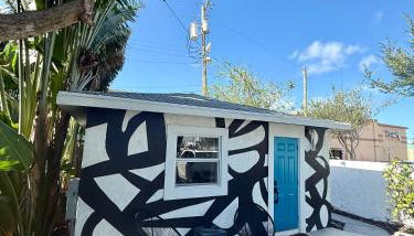1BD 1BA-Black&White ArtBNB Cottage-Antique Row WPB - Foto 2