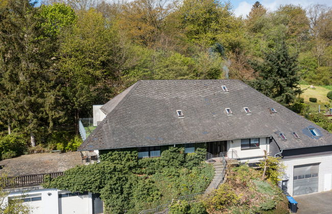 9 bedroom House in Immerath with garden and terrace - Photo 5