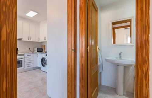 URBANIZACIÓN COPACABANA - La Manga del Mar Menor KM2 - Vistas a Mediterráneo Dormitorio doble y sofá-cama - Foto 27