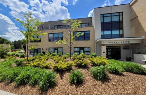 Red Drive at the Elegant Grand Traverse Commons - Foto 2