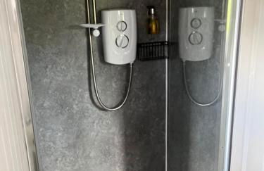 Shepherds Hut with Hot Tub - Foto 10