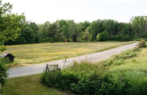 1850s Maine Farmhouse featured in Condé Nast Traveler with 11 Acres Near Water - Foto 71