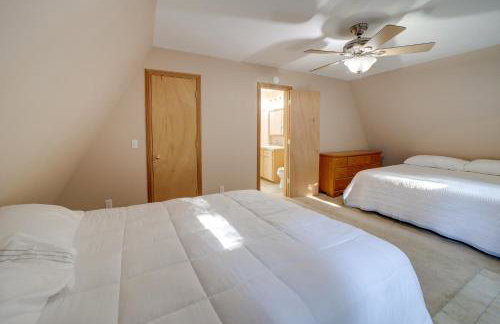 Lake Eufaula Retreat with Boat Slip and Fireplace! - Foto 16