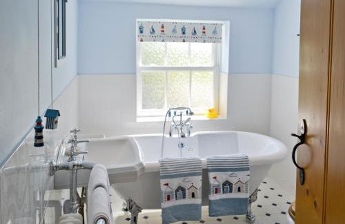 South View Cottage - Photo 11