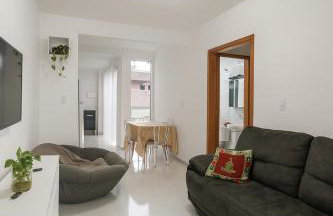 Apto próx centro, aeroporto, contorno leste e Br 376 - Foto 1