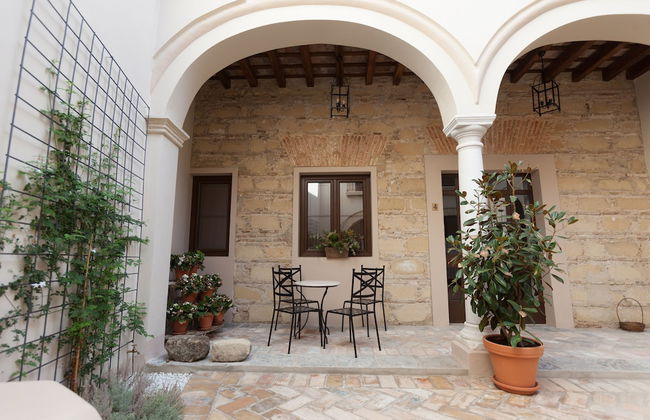 Patios de la Riva - Photo 25