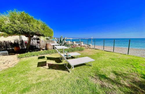 Paradise Beachfront Villa, Porto Columbu, Sardinia - Foto 3
