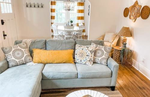 Cozy 2BR Apt w KING in historic dist. 1mi to sq. - Foto 43