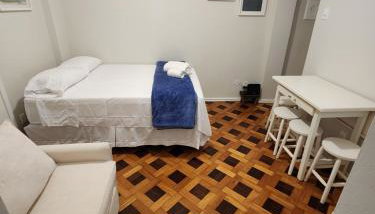 Complete studio one block from Flamengo beach - Foto 2