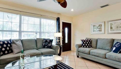 Great shape after Milton -Gorgeous Pool! - os - Foto 5