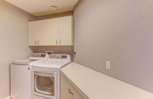 Mountain Views and Hot Tub Airy Forest Escape! - Foto 25