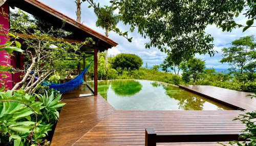 Casa Rosa - Paraíso na Natureza piscina natural, Wi-Fi - 25 minutos do centro - Foto 1
