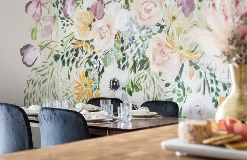 TC Sweet Pea - 2-Bedroom Condo Near Downtown TC! - Photo 8