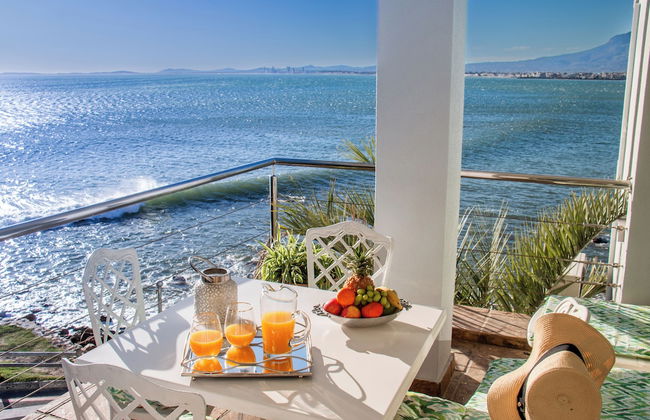 185 on Beach Boutique Suites and Apartments - Photo 71