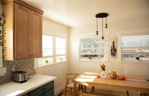 Reno's Biggest Little House - Cozy Home Theatre - Foto 22