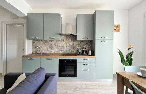 Centro Piazza Wi-Fi AC Balcony Design by WE HOST YOU - Foto 12