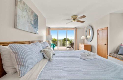 Water Views Walk to Beach Dogs Welcome - Photo 14