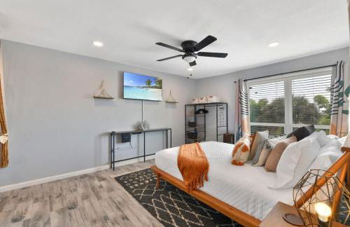 Stay Awhile Condo Minutes to Beach with Pool - Foto 13