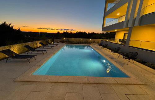 Panoramica apartment w balcony and swimming pool - Foto 34