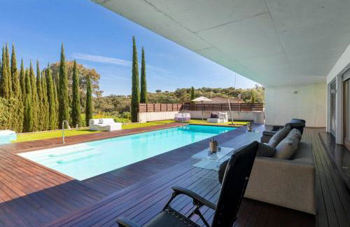 Villa Moderna Exclusiva con Jardín Privado La Villa de Sevilla - Foto 2